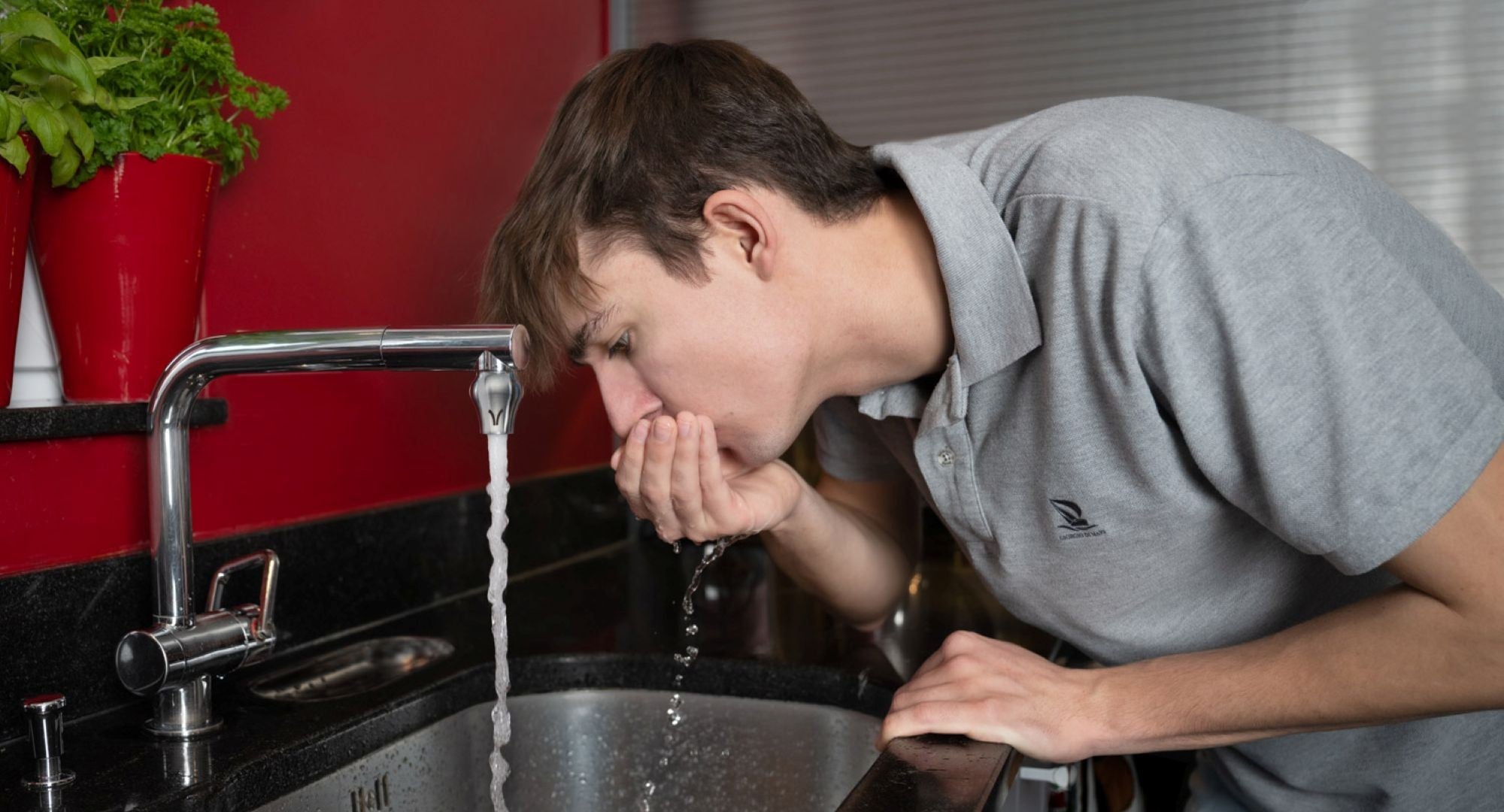 Können Sie Wasser aus der Leitung ohne Aufbereitung trinken